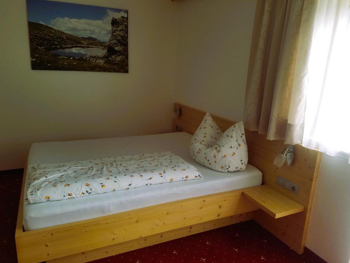 Haus Maria Bed & Breakfast Герлос Екстериор снимка